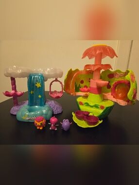 Hatchimals Colleggtibles Secret Scene Playset & Waterfall